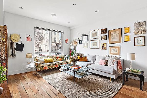 1st image of 836 Halsey St #1