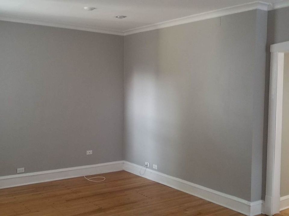 1st image of 3227 N Whipple St #2