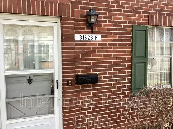 31623 N Marginal Dr APT F, Eastlake, OH 44095