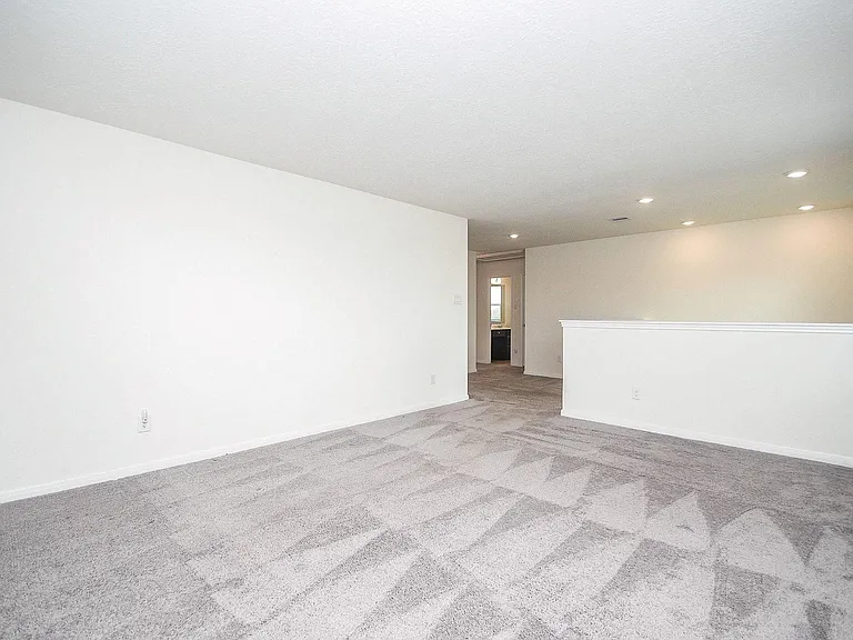 5027 Hickory Deer Ln — Photo 13