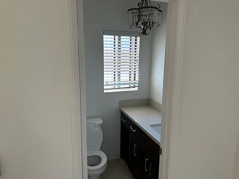 609 S El Molino Ave — Photo 27