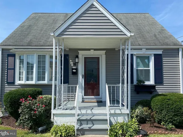 18 N Hawthorne Rd, Baltimore, MD 21220