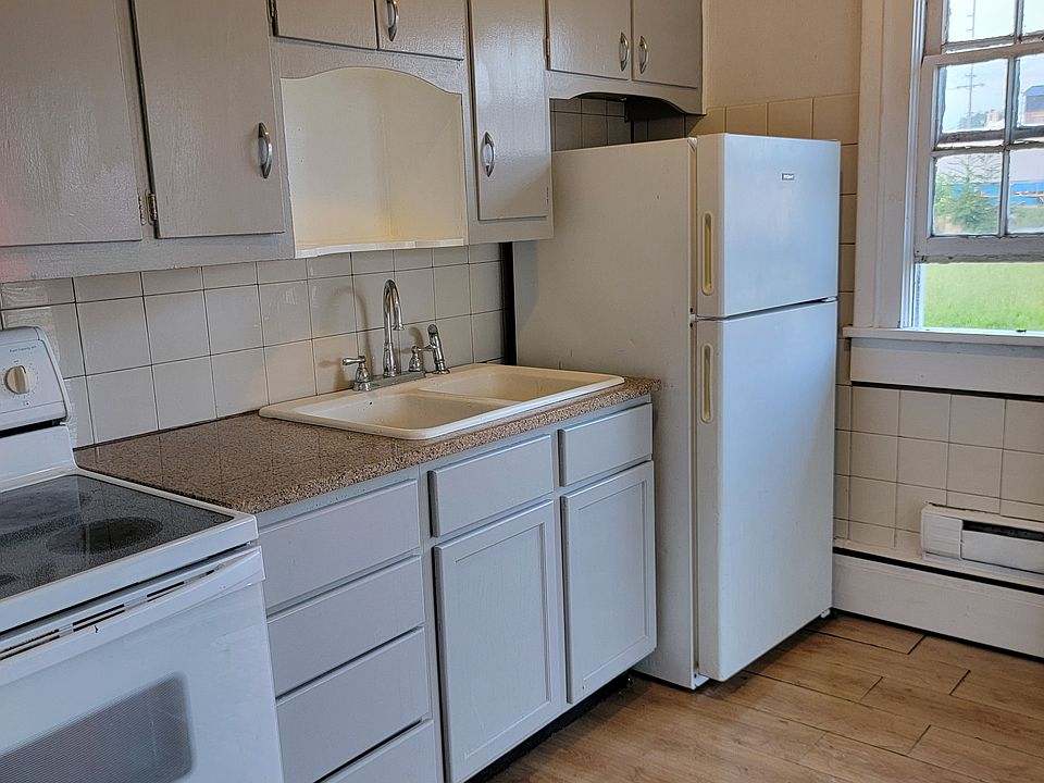 1st image of 1308 Main St APT 2