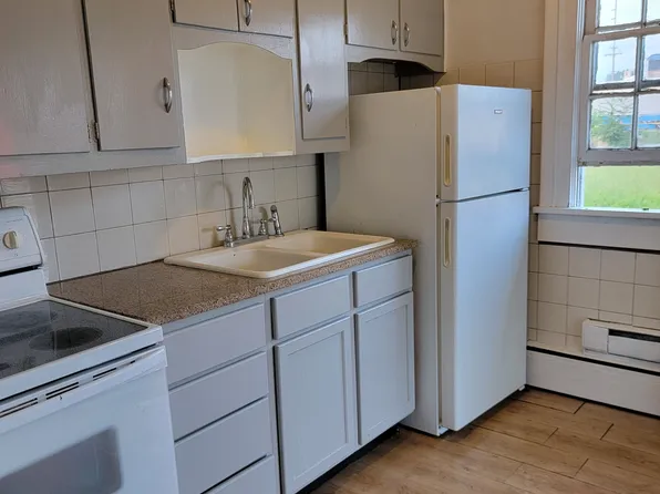 1308 Main St APT 2, Elwood, IN 46036