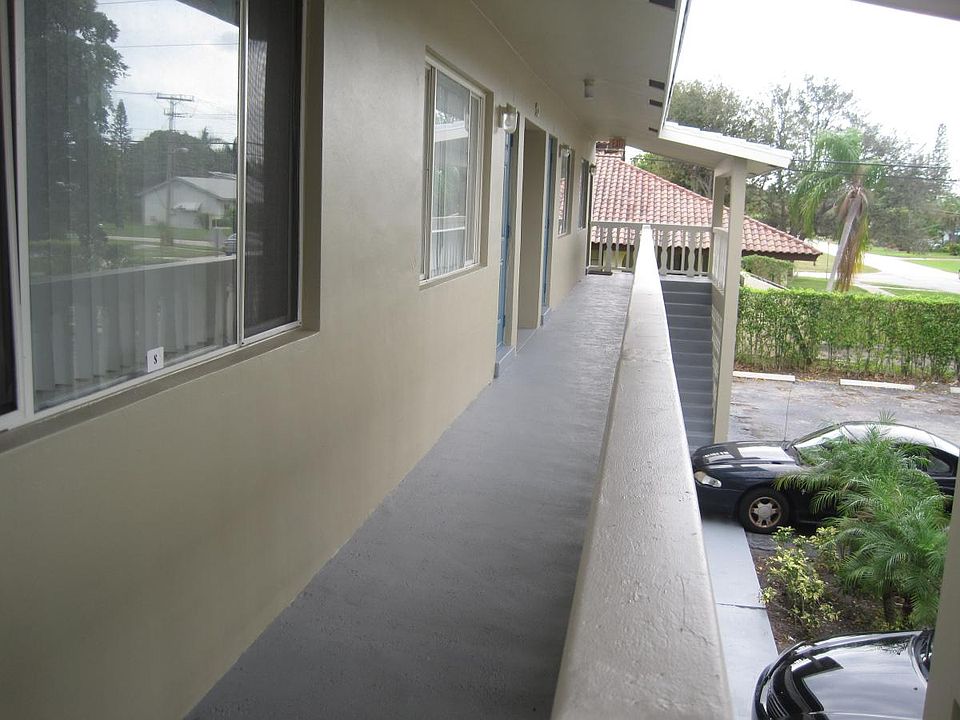Building Photo 3