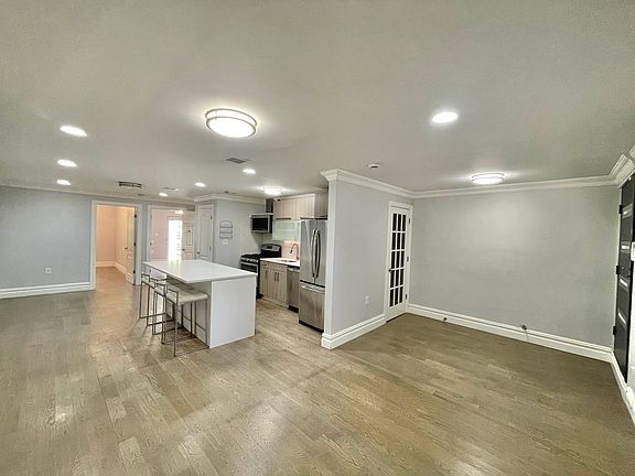 2nd image of 1219 Jefferson Ave APT 1