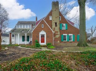 14400 S Woodland Rd, Shaker Heights, OH 44120