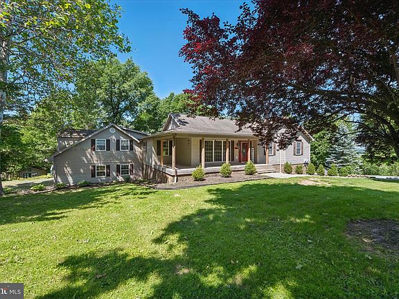 2nd image of 8354 Mountain Laurel Rd