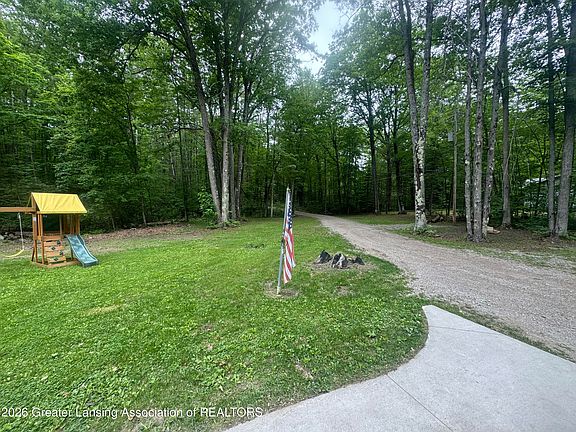 3rd image of 4725 S Healy Rd