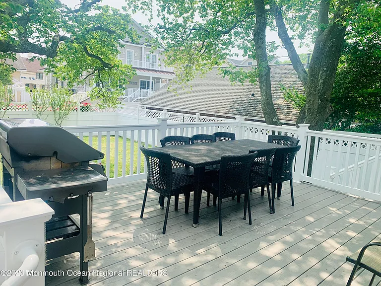108 Atlantic Ave — Photo 15