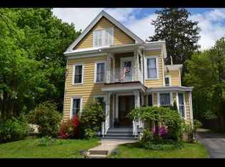10 Hanscom Ave, Poughkeepsie, NY 12601