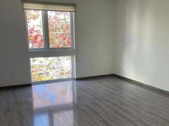 2nd image of 1936 Selby Ave Unit 101