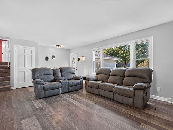 3rd image of 24334 S Valley Dr