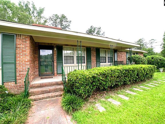 4th image of 2901 Woodway Ln