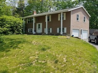 86 Wagon Wheel Trl, Saratoga Springs, NY 12866