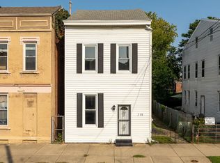 215 W 11th St #1, Newport, KY