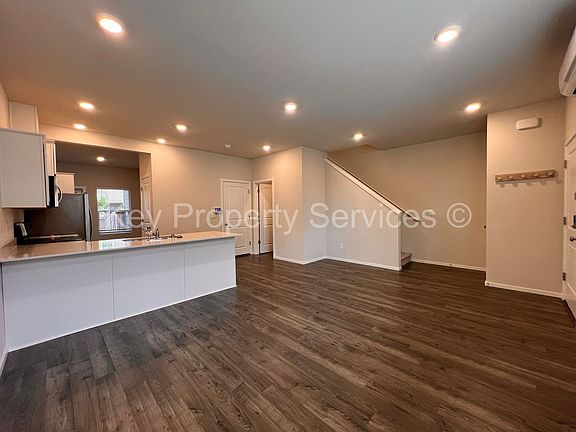 3rd image of 12609 NE 116th Way