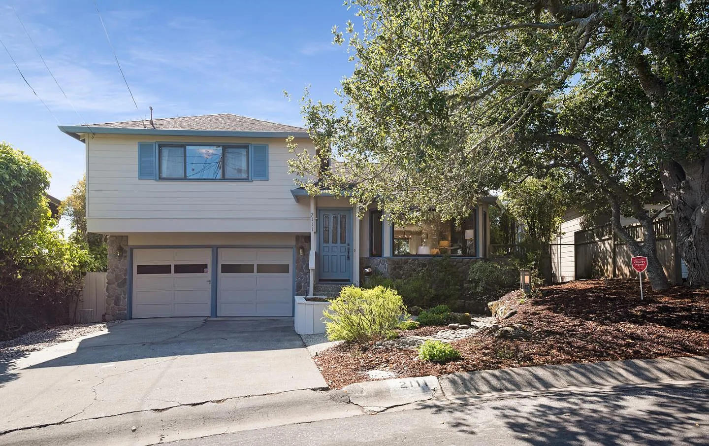 2111 Shirley Rd photo 1