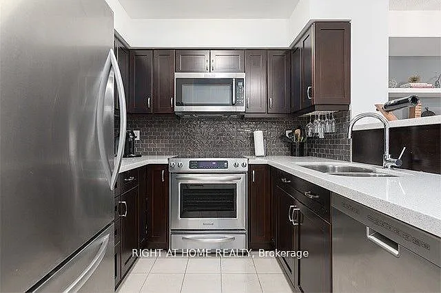 4978 Yonge St #3201 — Photo 2