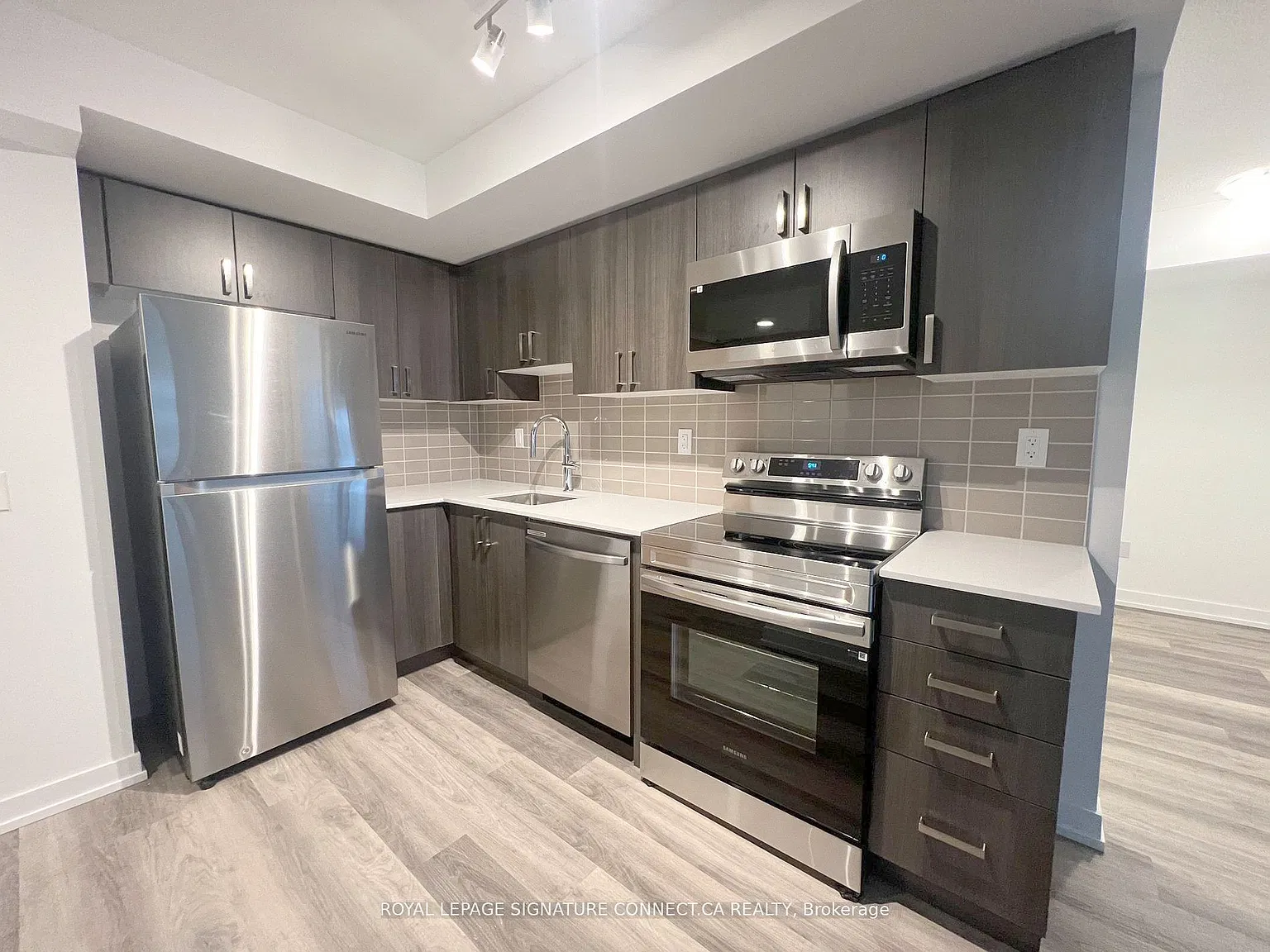 2 bed, $2,300 — Photo 3