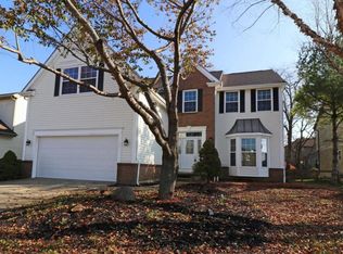 3570 Creek Meadows Dr, Pickerington, OH