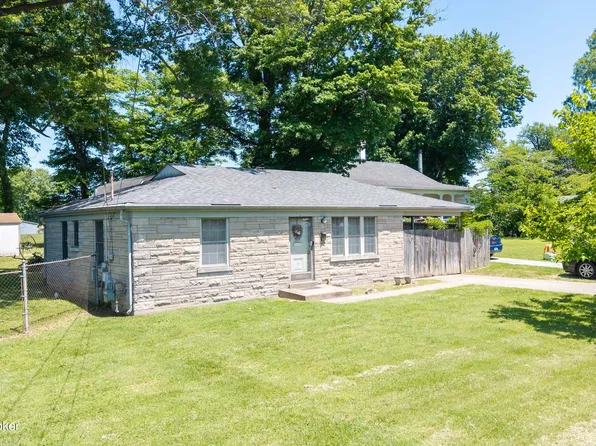 6413 North Dr, Louisville, KY 40272