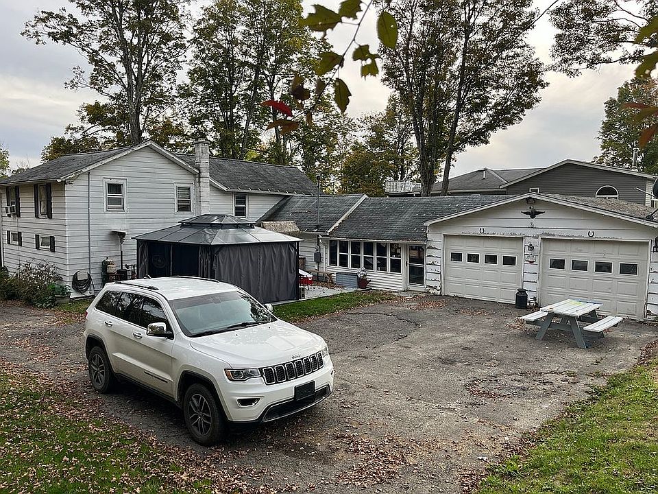 2nd image of 2869 Litchfield Rd