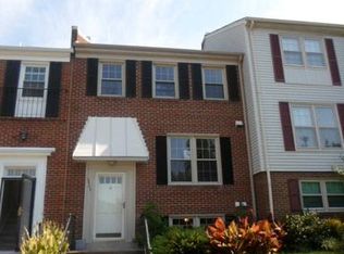 2502 Windbreak Dr, Alexandria, VA 22306