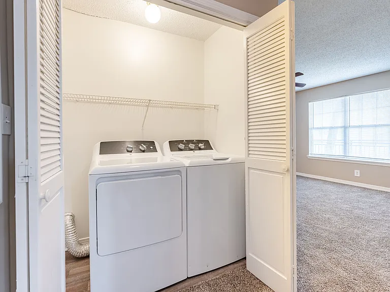 Royal Gulf Apartment Homes — Photo 18