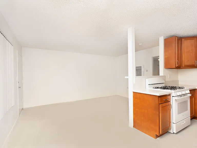 1939 E Wilson Ave #5 — Photo 6