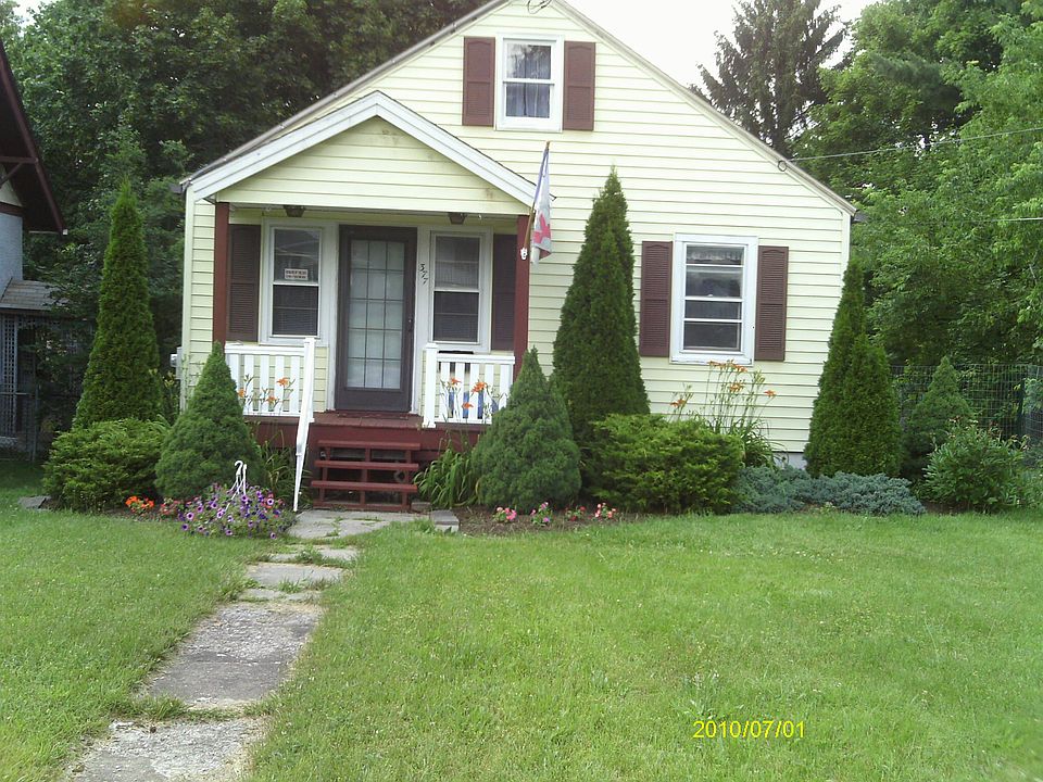 1st image of 377 Conklin Ave