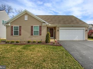 201 Deerfield Ln, Shippensburg, PA 17257