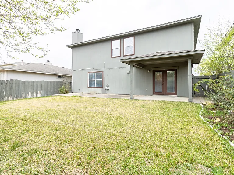 17501 Wiseman Dr — Photo 28