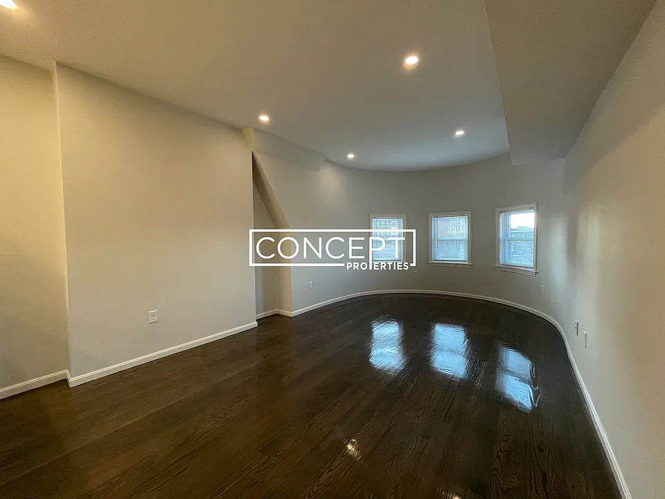 1408 Beacon St #4CP