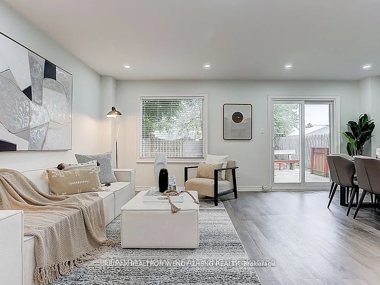 12 Woolen Mill Rd — Photo 6