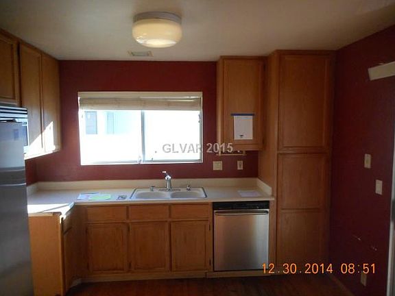 5th image of 641 Freeburg Pl