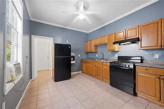 1708 S Lopez St — Photo 6