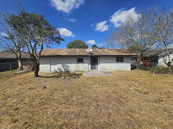 2nd image of 644 W Ligustrum Blvd
