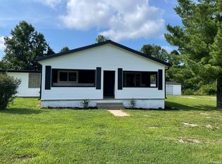 9850 E State Road 58, Bloomfield, IN 47453