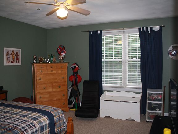 5th image of 55 Whispering Pines Ter