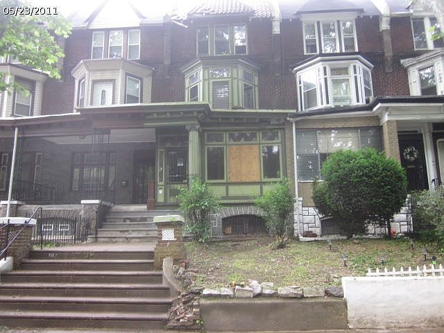 1st image of 1923 W Erie Ave