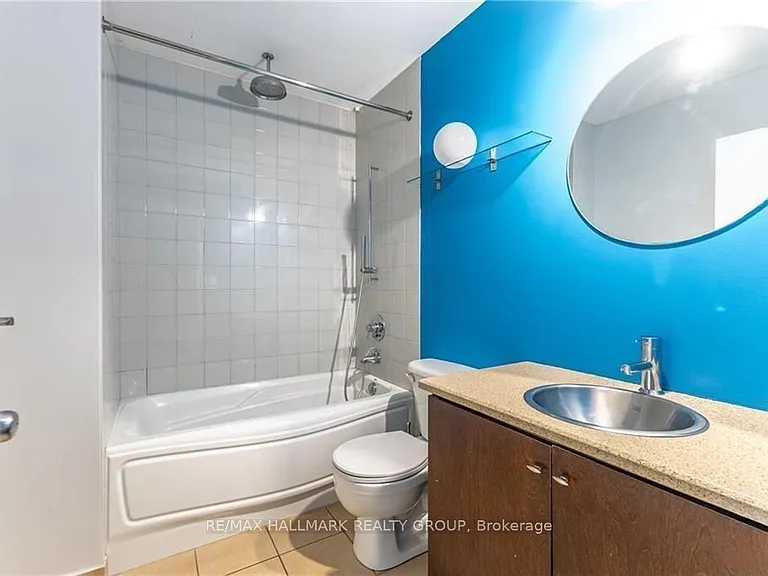 179 George St #1105 — Photo 11