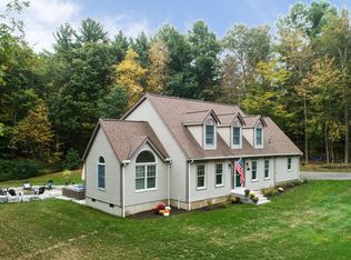 3 Graystone Ln, York, ME 03909