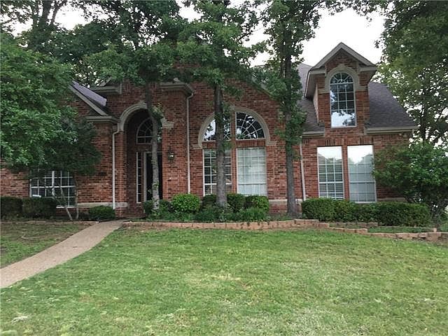 1st image of 945 Southwood Dr