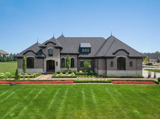 61570 Cotswold Dr, Washington, MI 48094