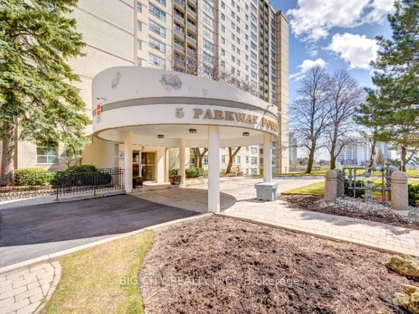 5 Parkway Forest Dr #1209, Toronto, ON M2J 1L2