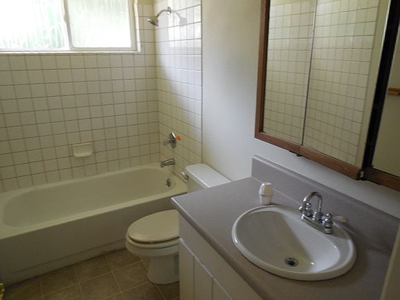 3rd image of 2919 Alderbrook Ct S