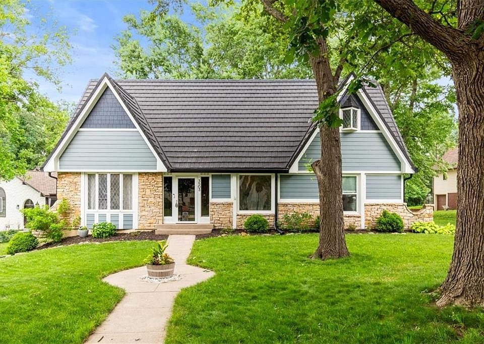 1st image of 3503 NE Beechwood Cir