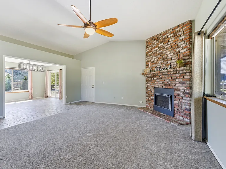 23440 Mashie Ct — Photo 6