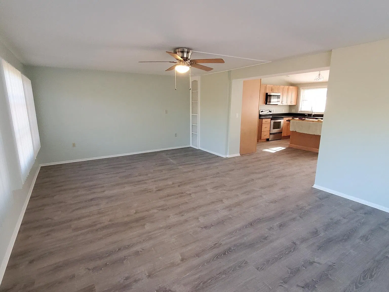 2 bed, 1800 sqft, $1,900 — Photo 4
